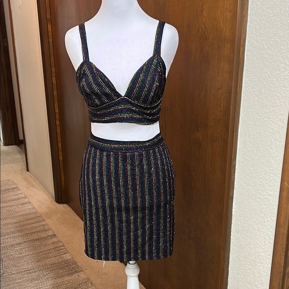 A3 DESIGN TWO PEICE METALLIC NYLON STRIPPED SKIRT AND CROP TOP SET SZ M - Picture 1 of 15